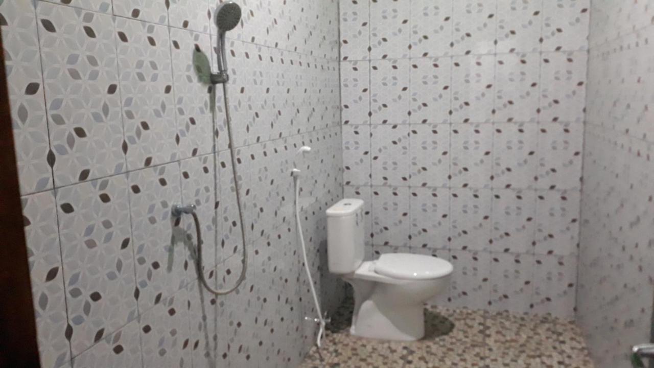 Mandalika Homestay Kuta  エクステリア 写真